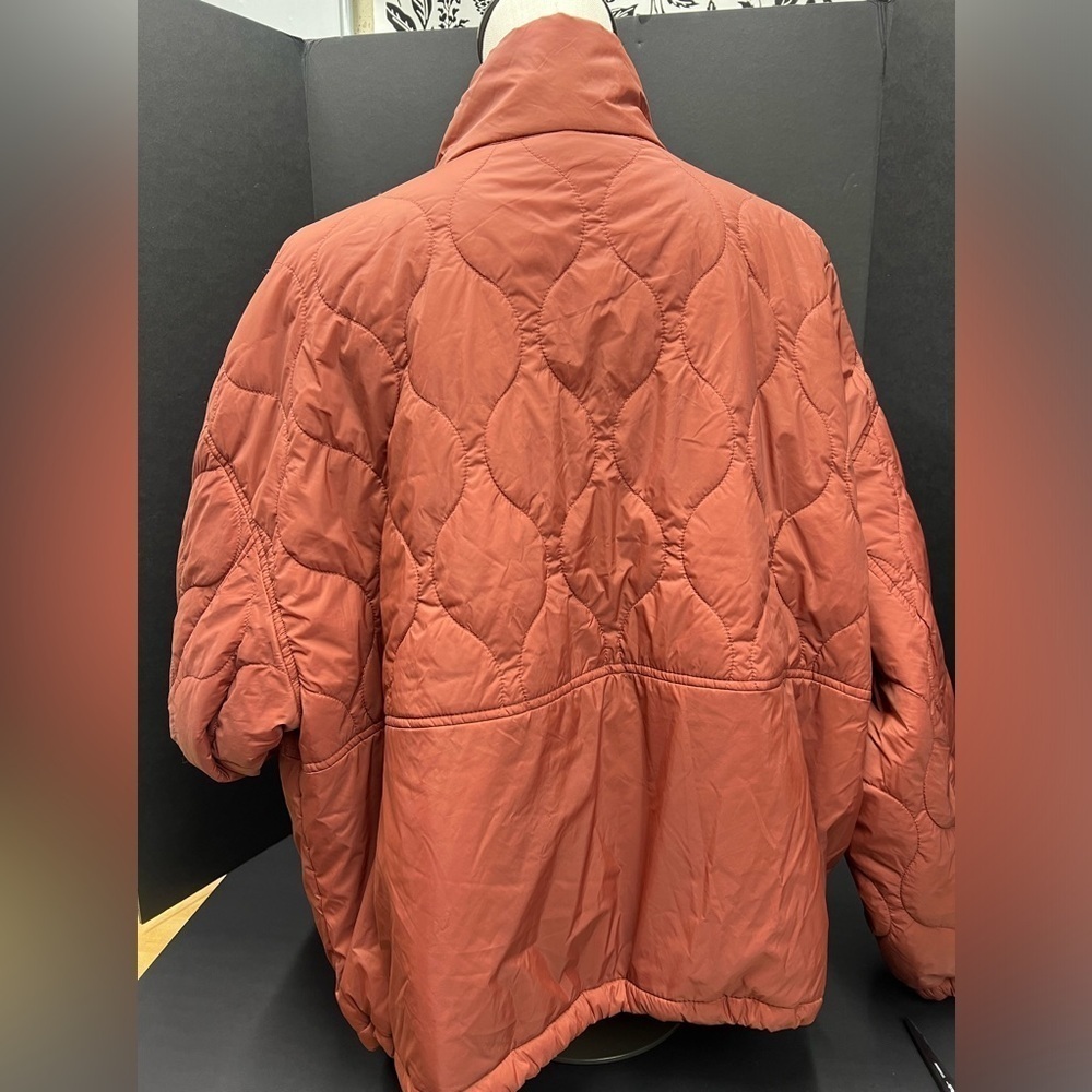 Puffer jacket nude color, NEW size XL - Picture 4 of 9